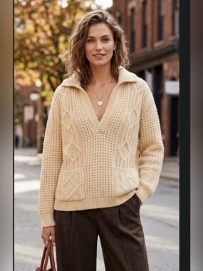 Vintage 1980's Gaeltarra Aran Hand loomed Sweater Cream Sweater Size L